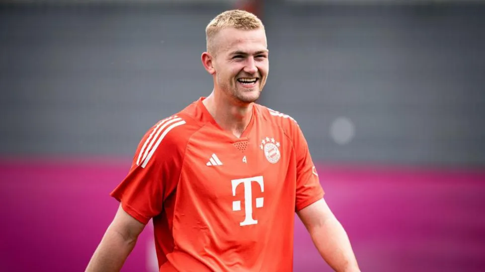 Kommer De Ligt äntligen att slå sig ner i Man Utd?