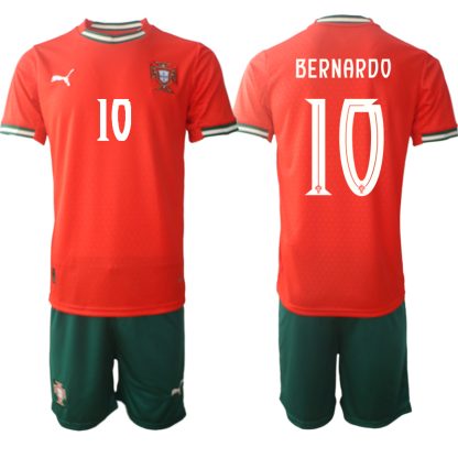 Köpa Fotbollströjor För Herr Portugal Hemmatröja 2025/26 Bernardo Silva 10 Kortärmad (+ Korta byxor)